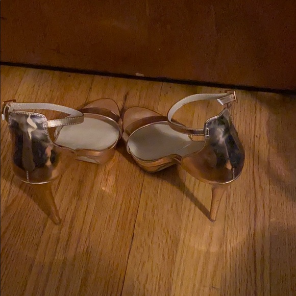 Shoes - Picture 2 of 2